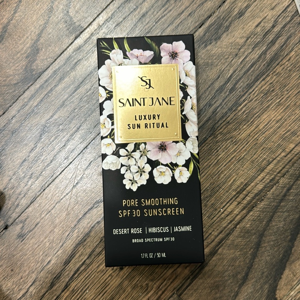 Brand new Sain Jane Pore Smoothing suncreen
